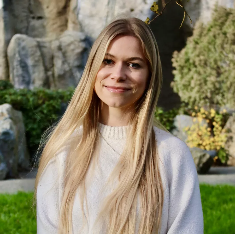 Erica Zeeman headshot