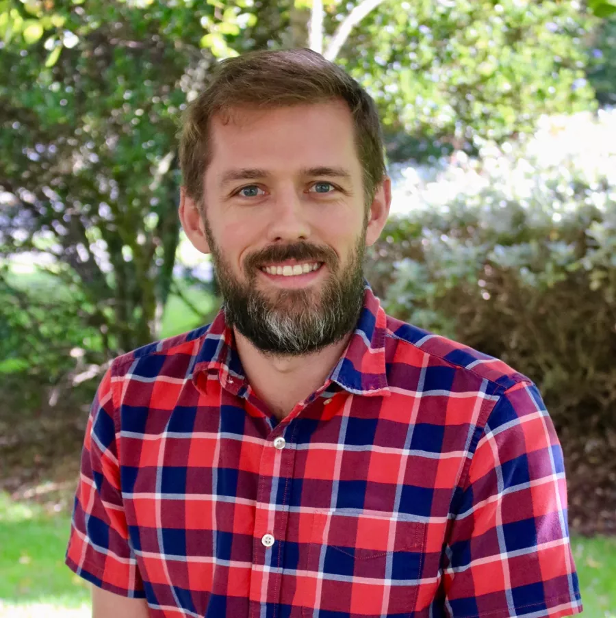 Graham Robertson headshot